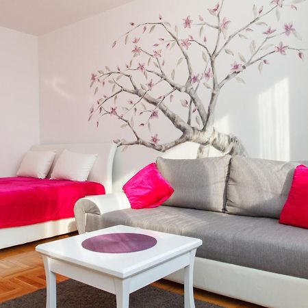 Stay In Apartments Belgrade Exterior photo